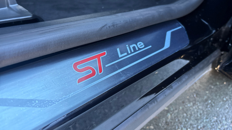 Ford Puma 1.0 EcoBoost Hybrid mHEV ST-Line X 5dr Petrol Hatchback